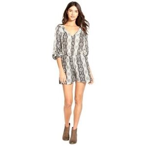 Volcom Black & White Printed V-Neck Long Sleeve Romper M